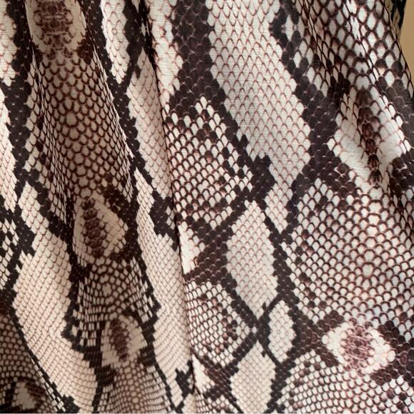 ASOS Maxi Dress Size 8 Sheer Snake Print Scoop Neck Chiffon Long Sleeve Slit - Picture 6 of 8